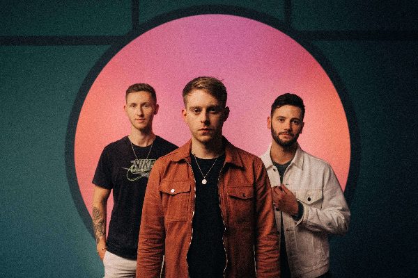Flawes SHARE NEW TRACK  ‘HOLDING OUT FOR THE WIN’