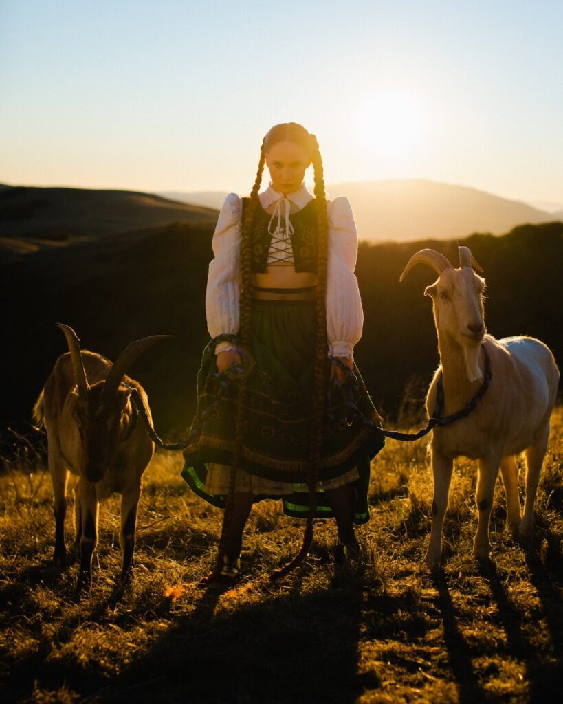 IYLA UNVEILS NEW SINGLE, ‘2LATE’