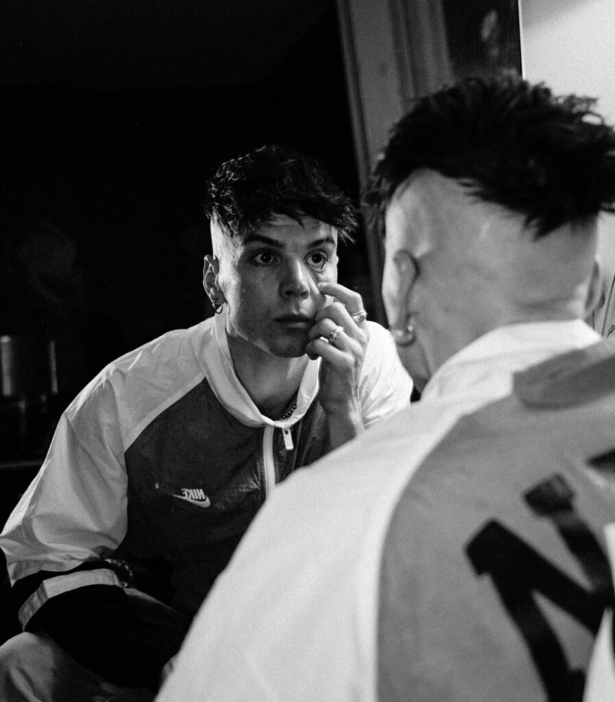 REN RELEASES BRAND NEW SELF PRODUCED ALBUM ‘SICK BOI’