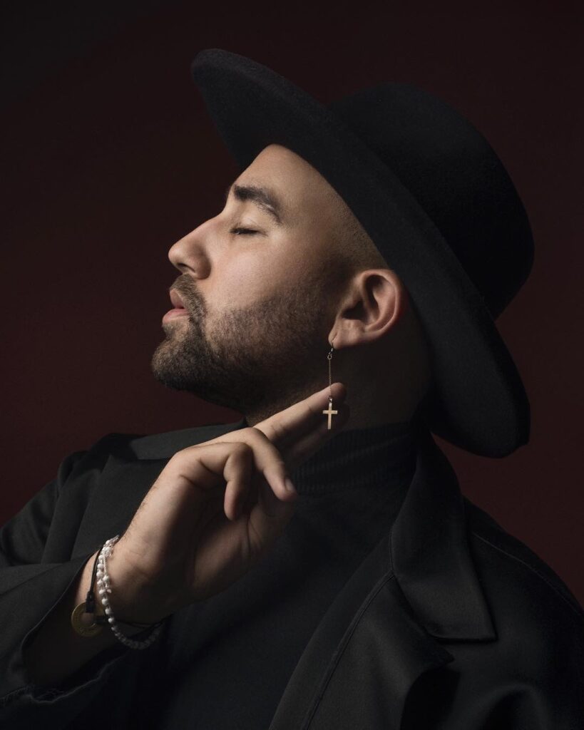 PARSON JAMES REVEALS PERSONAL NEW TRACK, “LITTLE FIRES” 