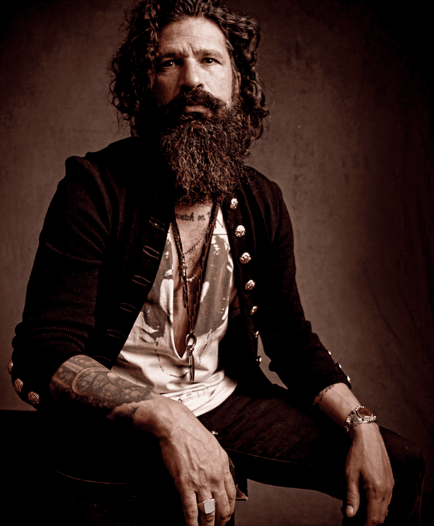 Ted Z and the Wranglers – “Right That Wrong”