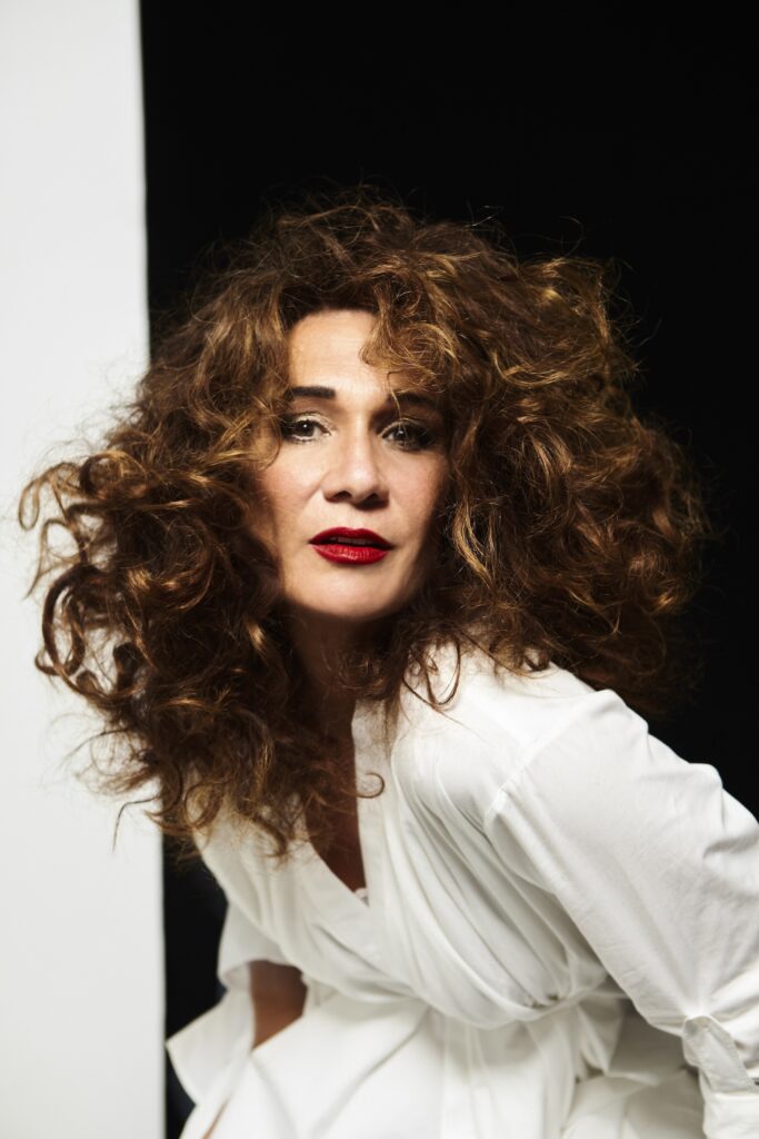 ADA MORGHE ANNOUNCES THE NEW ALBUM ‘PURE GOOD VIBES’ OUT JUNE 13TH AND SHARES TITLE TRACK FEATURING MAXI PRIEST TODAY