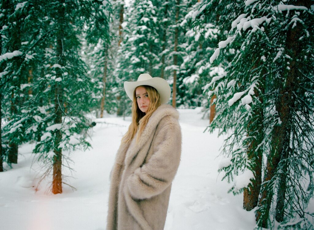 INGRID ANDRESS STEPS BACK INTO THE SPOTLIGHT WITH “FOOTPRINTS”