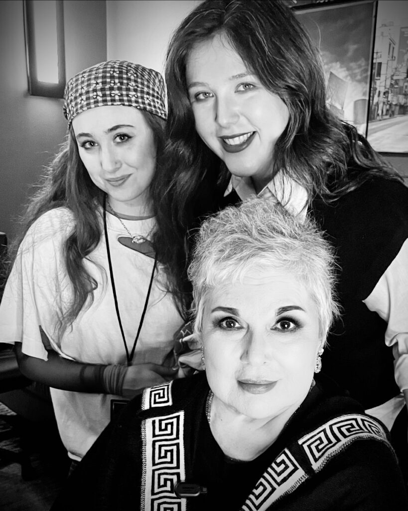 ANN WILSON HOSTS LUCY DACUS & CHAPPELL ROAN ON A POWERFUL NEW EPISODE OF HER POPULAR “AFTER DINNER THINKS” PODCAST