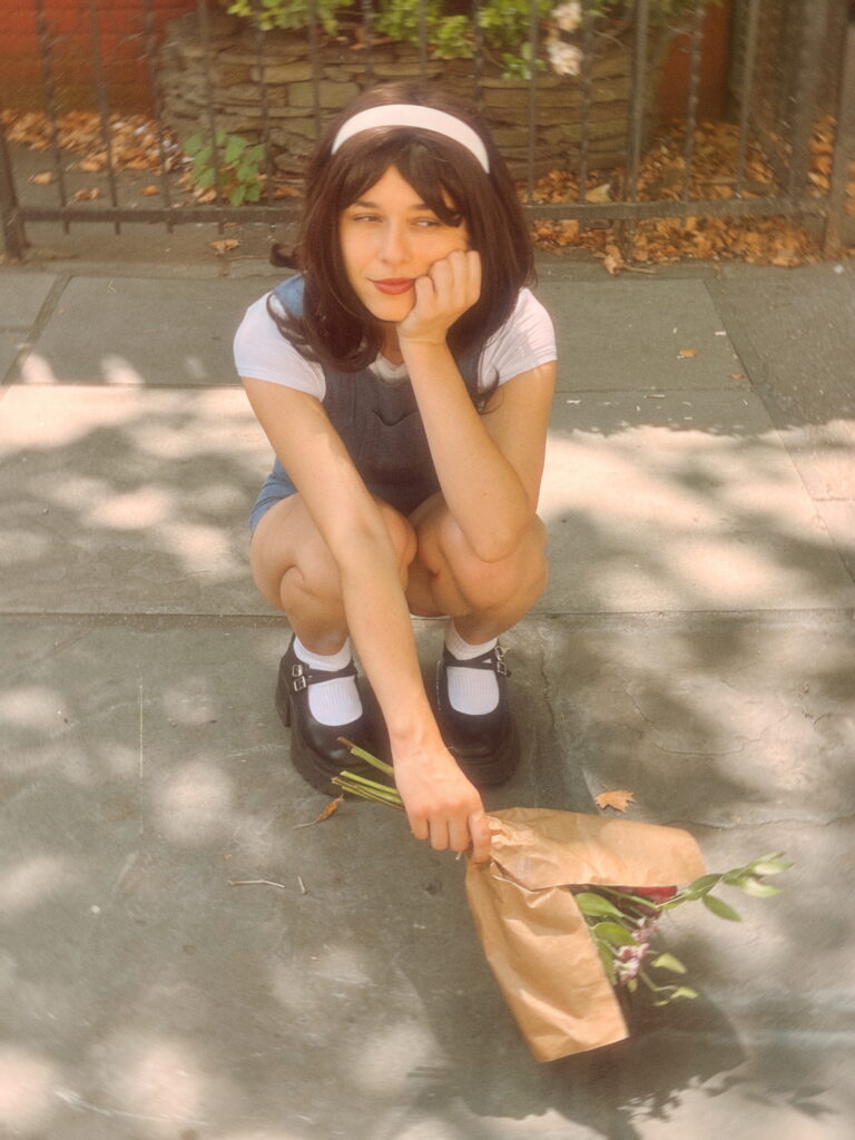 ANAÏS & THE HOOPS REVEALS DEBUT EP, GROWING PAINS
