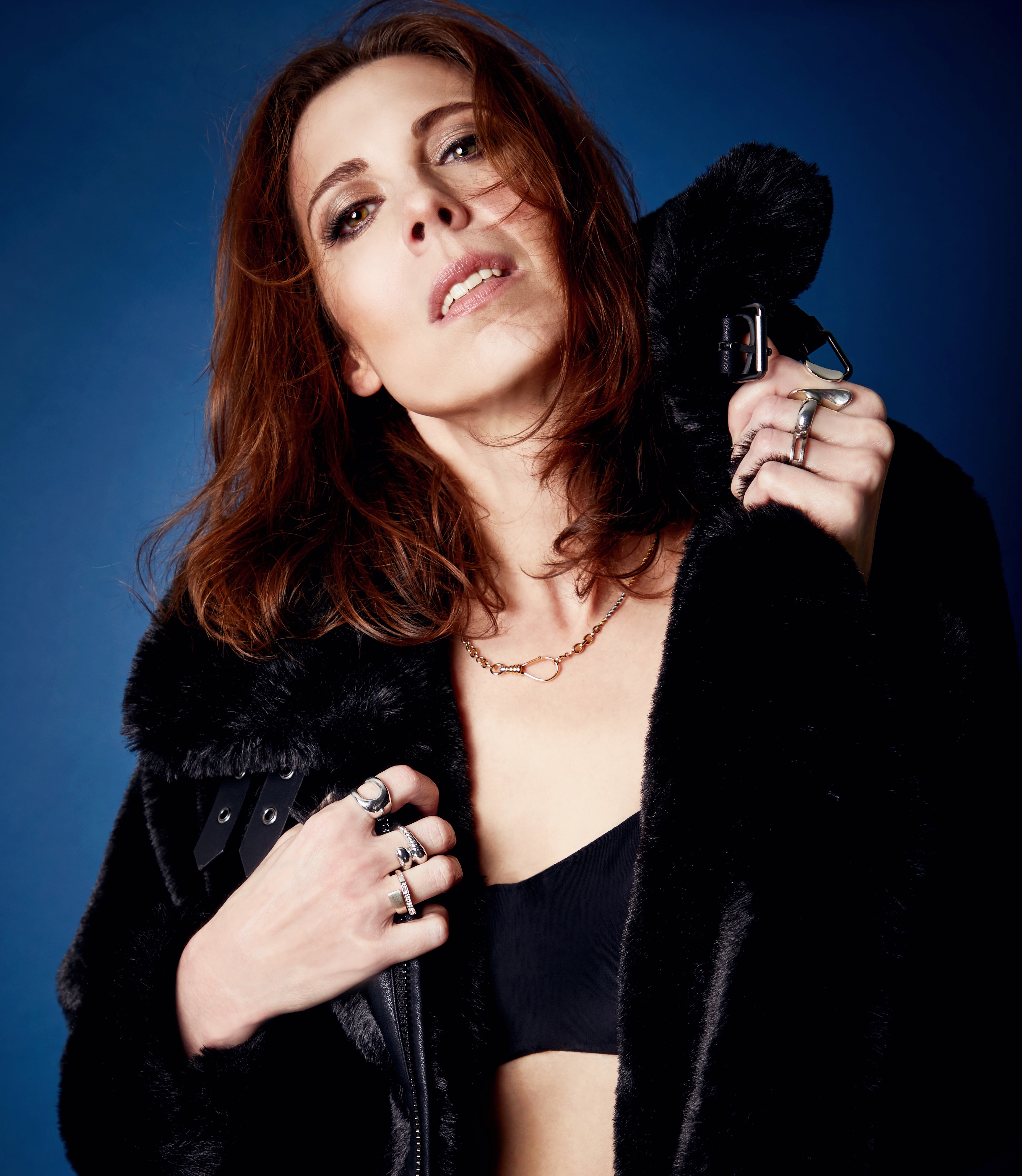 Louise Aubrie Bridges London and Los Angeles on New Single “Midnight Calls”