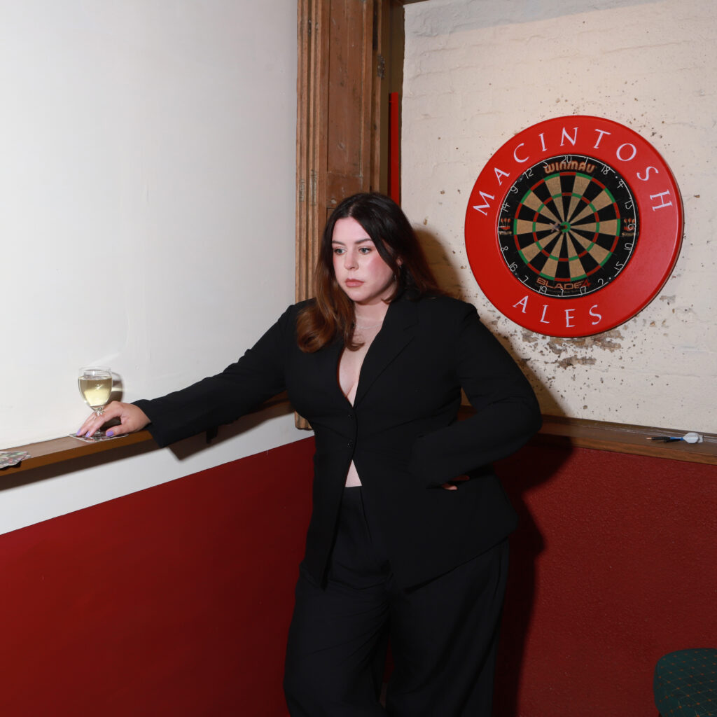Kelli Blanchett Finds Strength in Vulnerability on Casual Dining