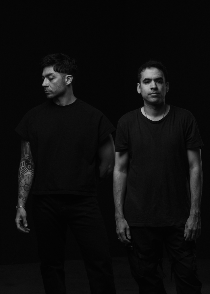new single “Fold” from electronic musical duo UNTER STRØM via renegade label Breathing Records