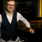 Latin GRAMMY-nominated musician Joachim Horsley returns with his new single, “Havana Prelude,”